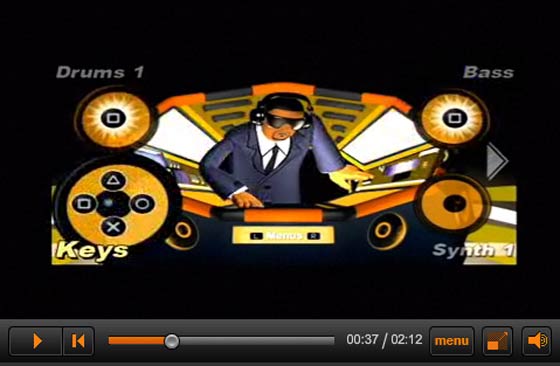 Timbaland showing off the new Beaterator, the portable music mixer and beat machine